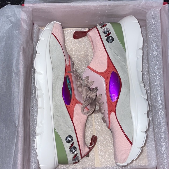 Valentino Garavani Embellished Pink Sneakers ๐๐ธ - Picture 2 of 12